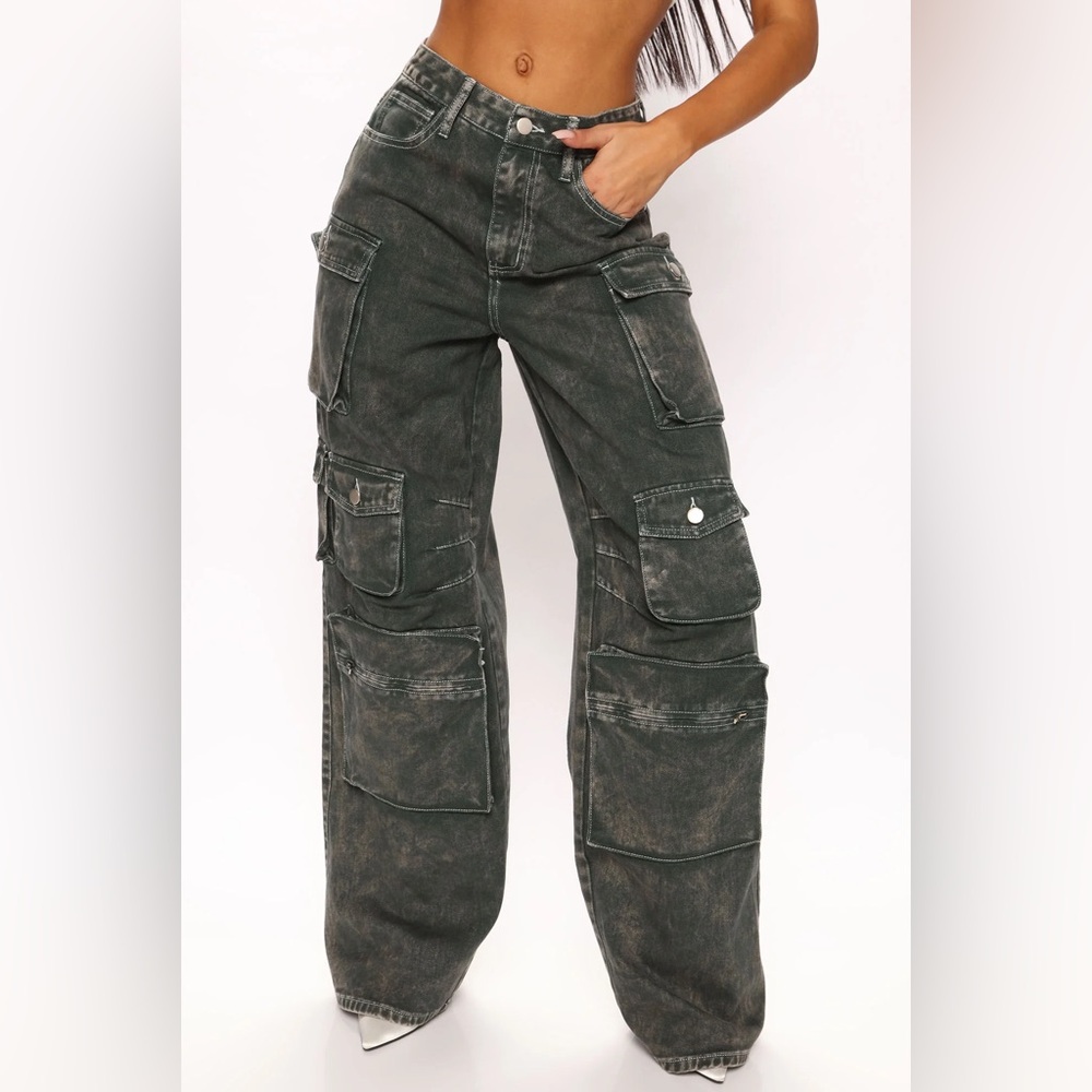 Fashion Nova High Rise Cargo Jeans - Green